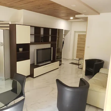 Art Gallery 2 Daire *